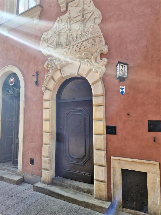 J&W Apartments Swietojanska Rooms ワルシャワ エクステリア 写真
