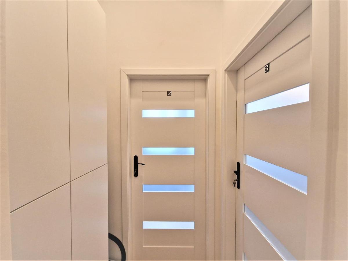 J&W Apartments Swietojanska Rooms ワルシャワ エクステリア 写真
